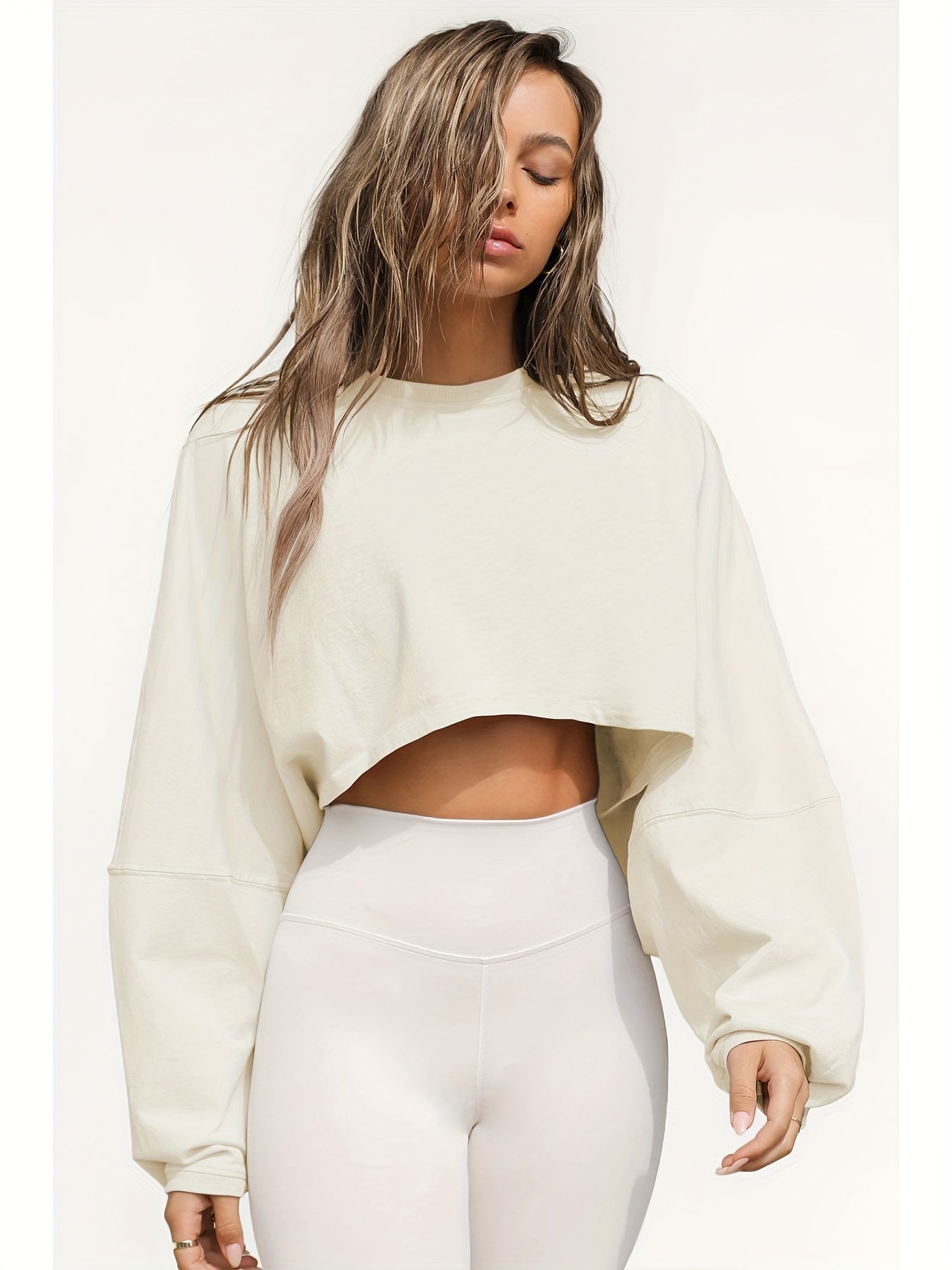 High-stretch women’s cropped top