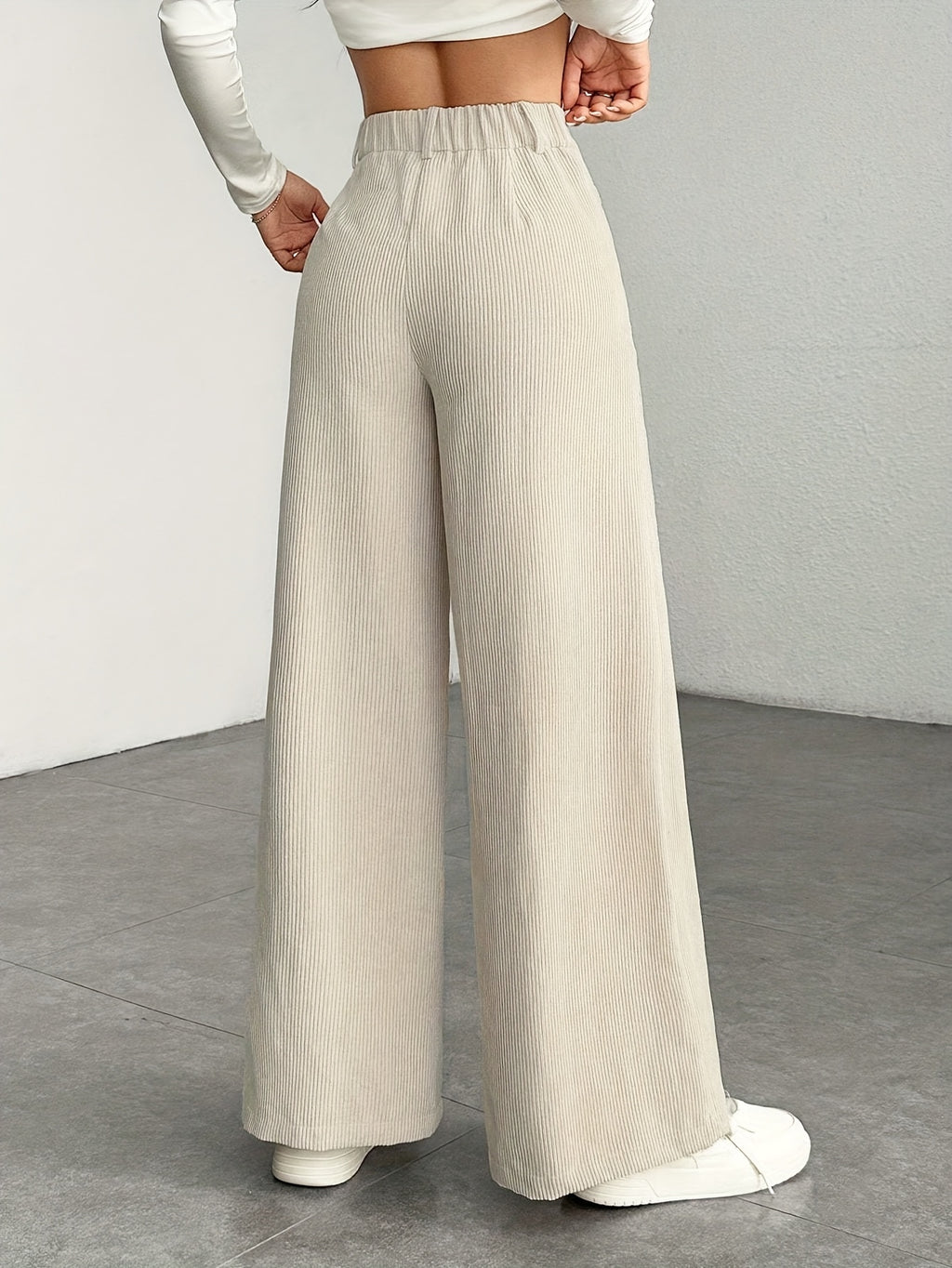 High-waisted wide-leg pants