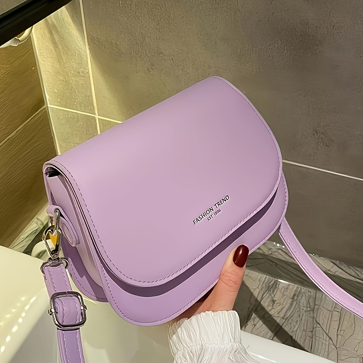 Minimalist square-design handbag