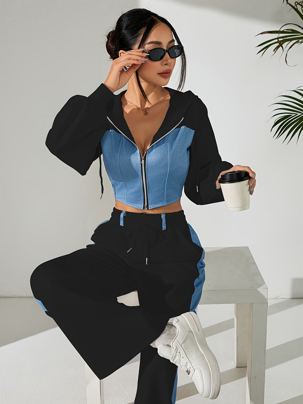 Stylish two-piece women’s set