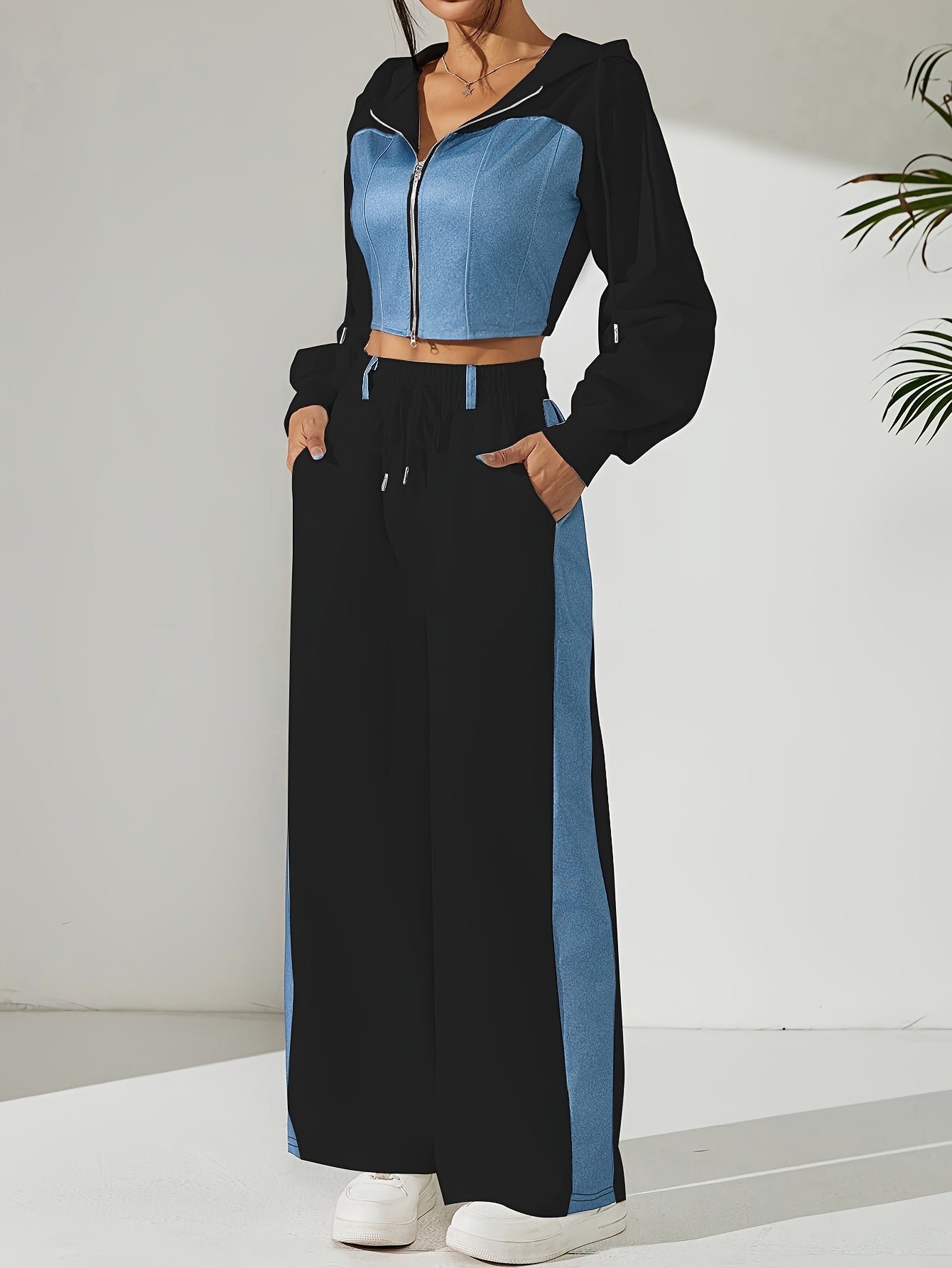Stylish two-piece women’s set