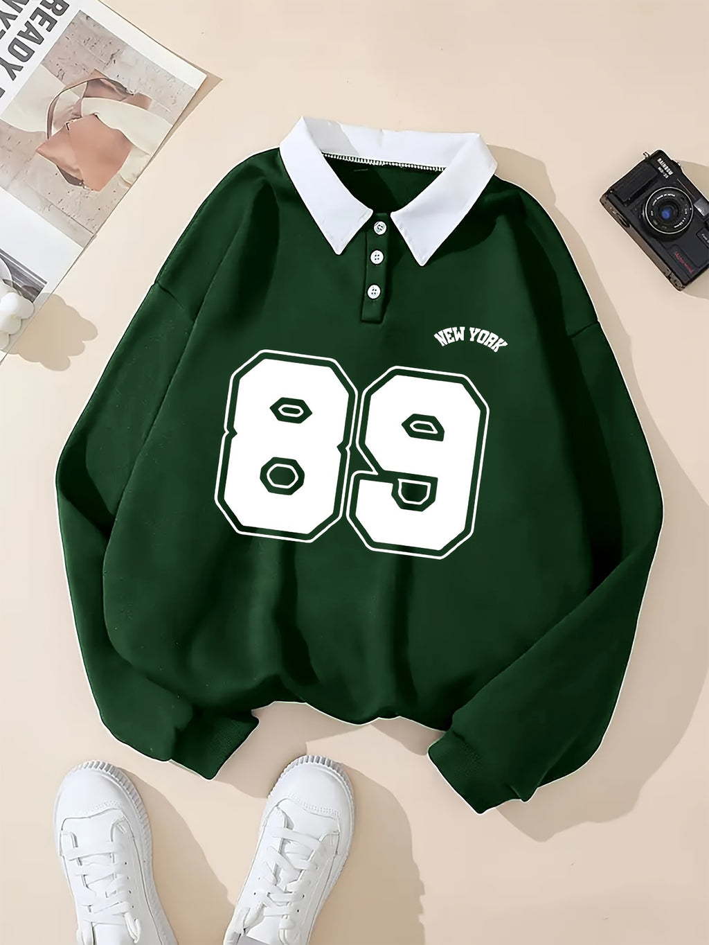 Women’s sweatshirt with elegant collar