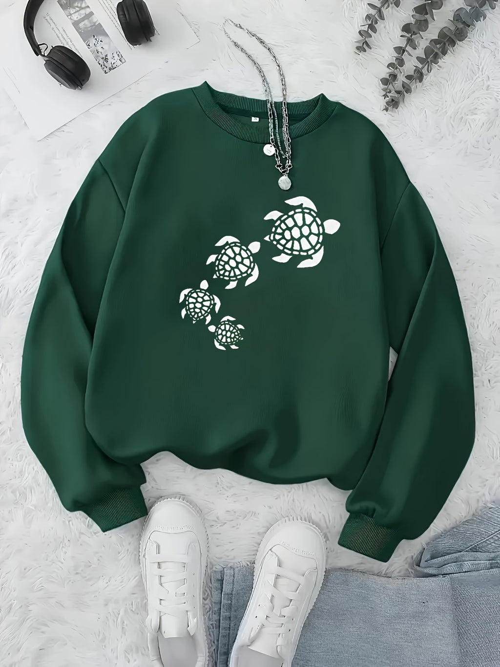 sweatshirt with turtle print