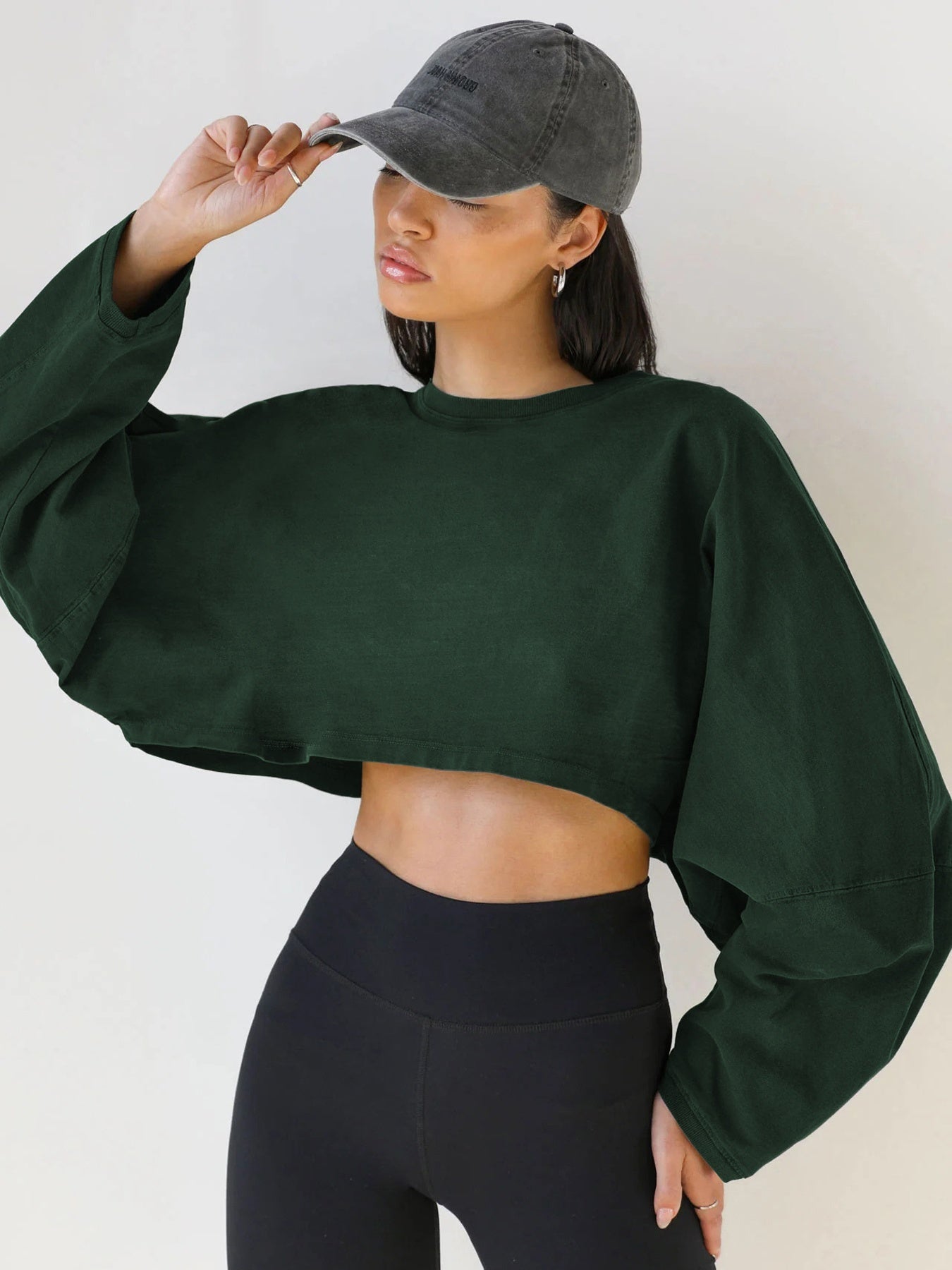 High-stretch women’s cropped top